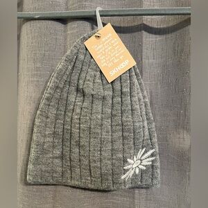 Skhoop Original Beanie NWT
